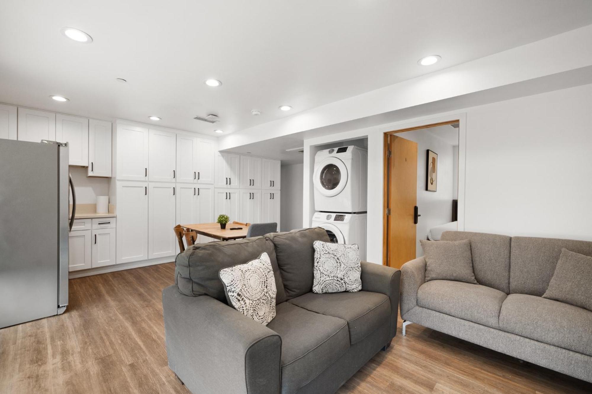 Perfect Location Near Usc, 1Bedroom With Shared Access لوس أنجلوس المظهر الخارجي الصورة