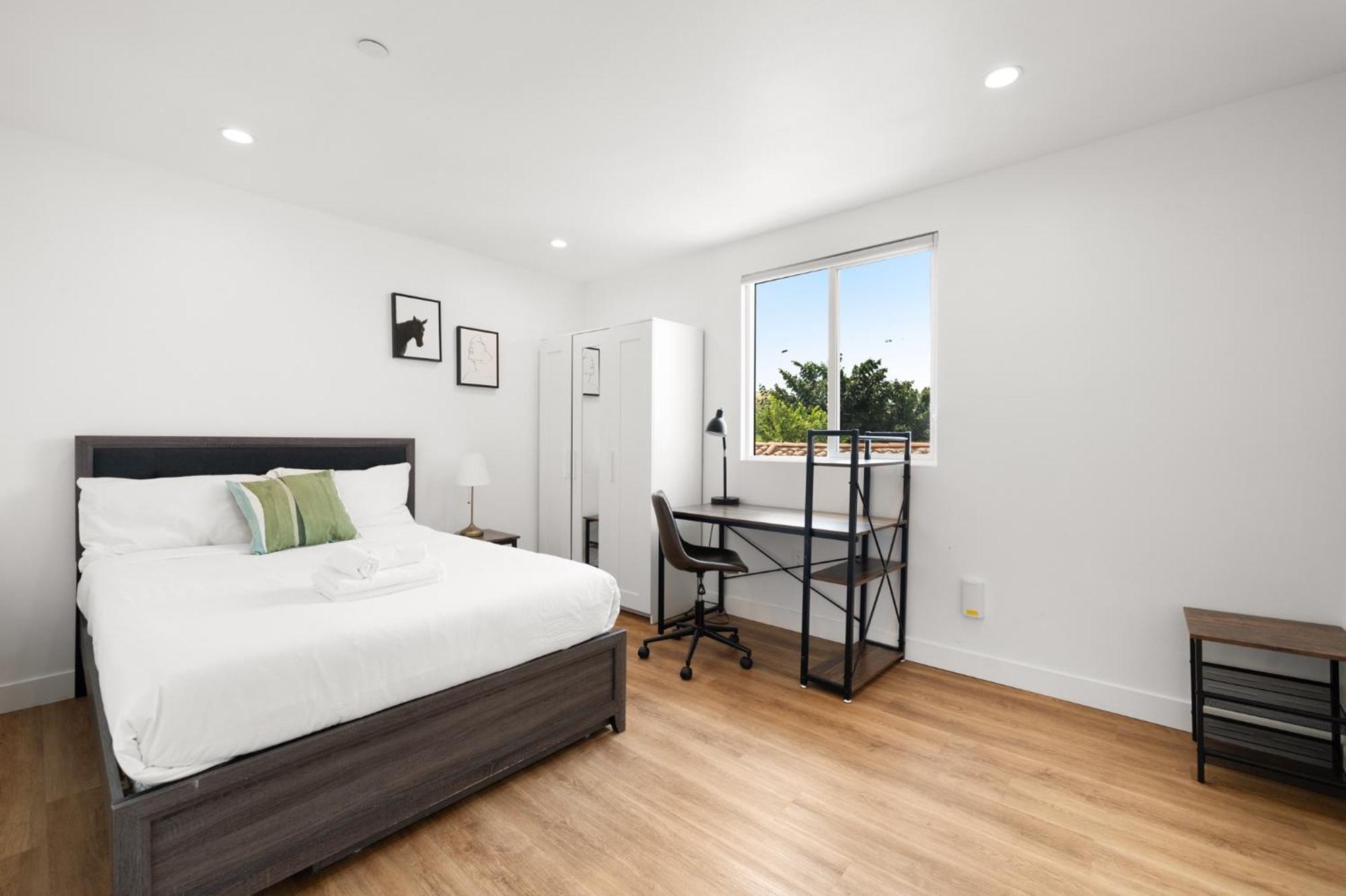 Perfect Location Near Usc, 1Bedroom With Shared Access لوس أنجلوس المظهر الخارجي الصورة