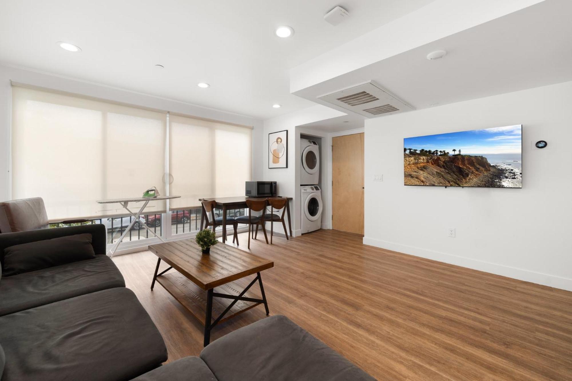 Perfect Location Near Usc, 1Bedroom With Shared Access لوس أنجلوس المظهر الخارجي الصورة